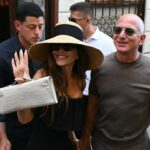 Jeff Bezos et Lauren Sanchez suivent le jour du mariage avec déjeuner au bar de Harry