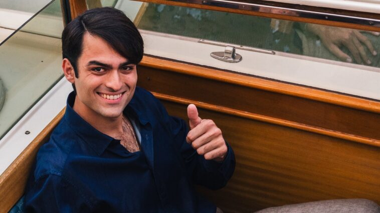 Matteo Bocelli a sérénadé la réception de mariage de Bezos-Sánchez avec le classique d'Elvis Presley en 1961 Je ne peux pas m'empêcher de tomber amoureux