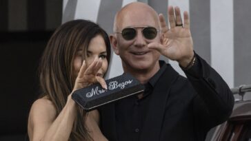 Lauren Sánchez partage un nouveau nom sur Clutch, «Appelez-moi Mme Bezos»
