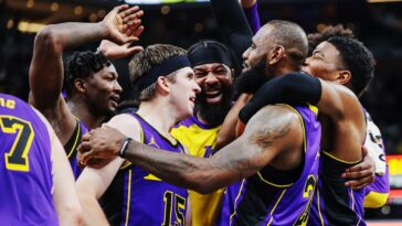 «Ce n'est pas seulement gagner. C'est la célébrité»: à l'intérieur de la vente record des Los Angeles Lakers