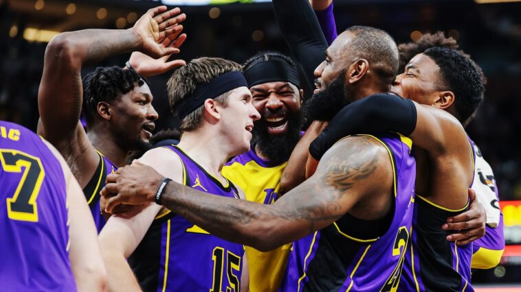 «Ce n'est pas seulement gagner. C'est la célébrité»: à l'intérieur de la vente record des Los Angeles Lakers