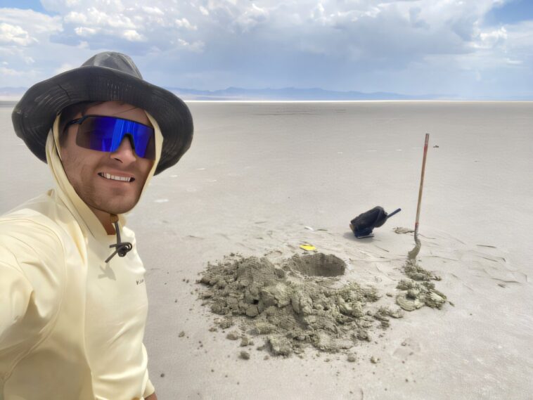 Comment les éléments de terres rares se déplacent et s'accumulent dans le désert et d'autres régions froides