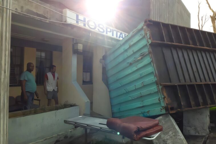 Construire la résilience climatique dans la nation insulaire de la Dominique Construire la résilience climatique dans la nation insulaire de la Dominique