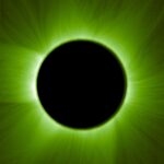 De superbes images montrent la toute première éclipse solaire artificielle