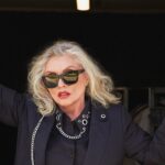 Debbie Harry sur les faits saillants créatifs, son rascé avec David Bowie, et pourquoi elle n'avait pas d'enfants