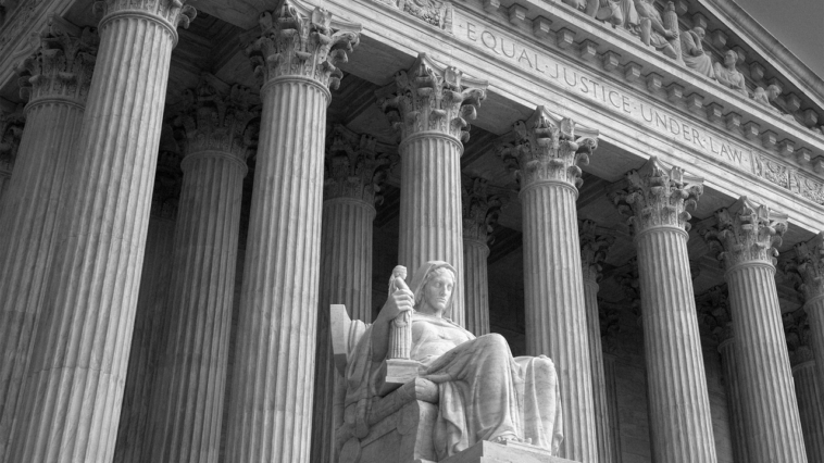 En ce qui concerne la citoyenneté du droit d'aînesse, la Cour suprême donne à Trump un outil franc pour marteler les juges