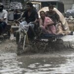 Inondations soudaines du Pakistan, forte pluie tue 45 en quelques jours seulement