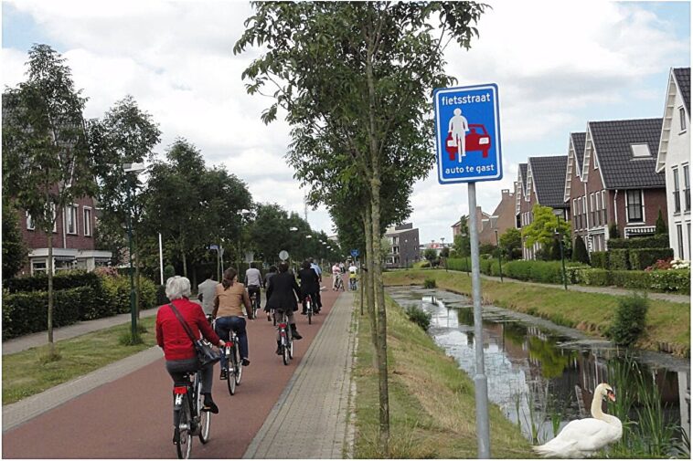 L'étude du «voyage actif» identifie les voies de conception des villes de marche et de cyclisme