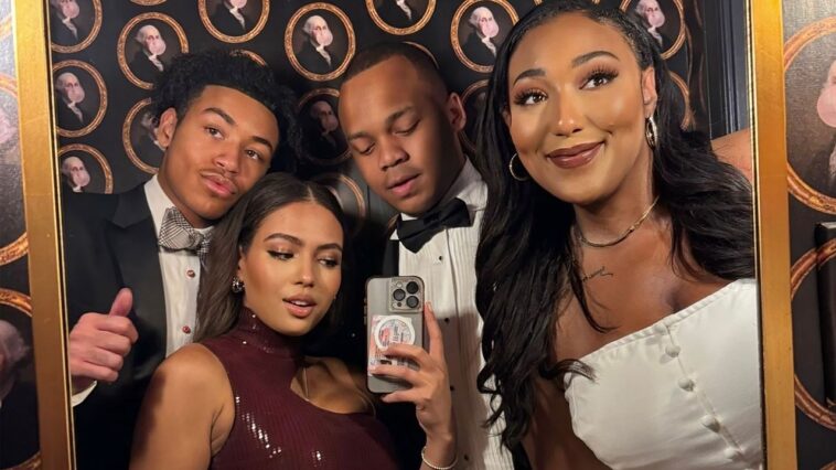 La mafia républicaine noire est le groupe de groupe DC tout le monde veut rejoindre