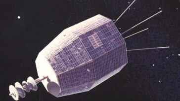 La mystérieuse explosion de radio rapide se révèle provenir du satellite de la NASA morte depuis longtemps