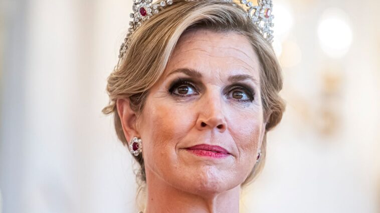 La reine Máxima des Pays-Bas Sparkles en rubis datant de 1888 lors de la visite d'État