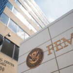 Le chef de la FEMA essayant apparemment juste d'alléger l'humeur quand il a dit qu'il ne savait pas que les États-Unis avaient une saison d'ouragan