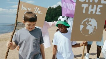 Les enfants se soucient profondément de notre planète, donc les adultes doivent commencer à écouter