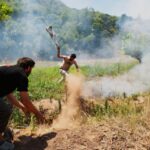 Les sauveteurs évacuent 50 000 alors que la dinde batte les incendies de forêt