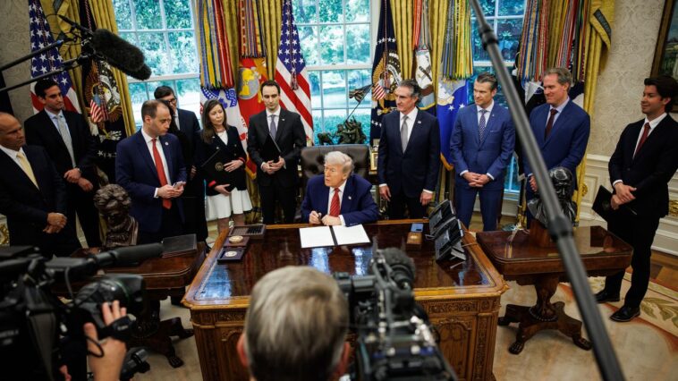 Trump pense que Autopen n'est mauvais que lorsque Biden le fait