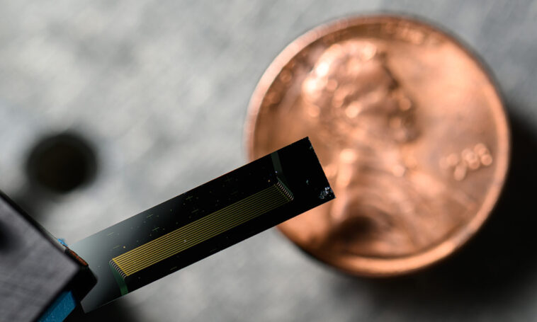 Un nouveau laser plus petit qu'un centime peut mesurer les objets à des taux ultrarapides