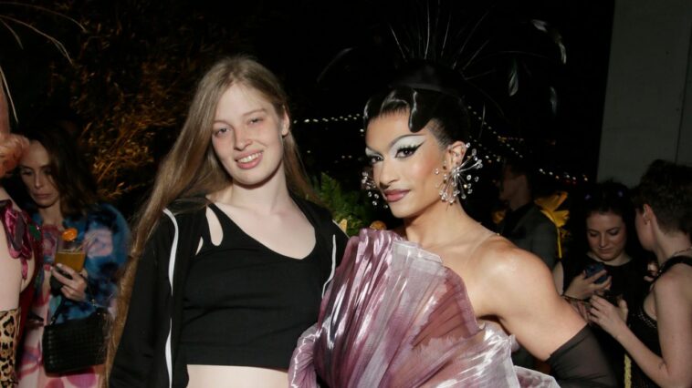 Vivian Wilson canalise Patti Lupone lors du combat d'Elon Musk avec Trump pour l'événement croisé de la saison