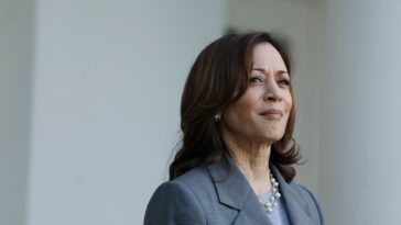 Kamala Harris attendait au mariage de l'héritière de l'Apple Eve Jobs, olympien Harry Charles