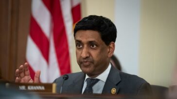 Les démocrates de la Chambre demandent à la succession de Jeffrey Epstein pour le «livre d'anniversaire»