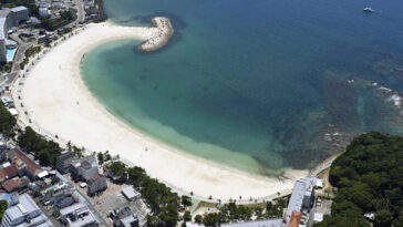 8,8 Le tremblement de terre de grossière envoie du tsunami dans les côtes de la Russie, du Japon et de l'Alaska