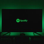 Alors que Spotify se déplace vers la vidéo, l'empreinte environnementale de la diffusion musicale est en train de sonner les notes élevées