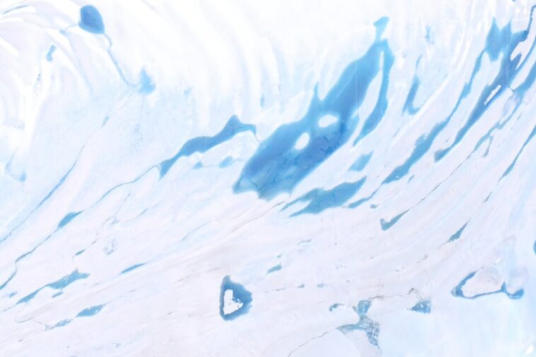 Croissance de la fonte de surface dans l'est de l'Antarctique signale de nouveaux risques pour le niveau mondial de la mer