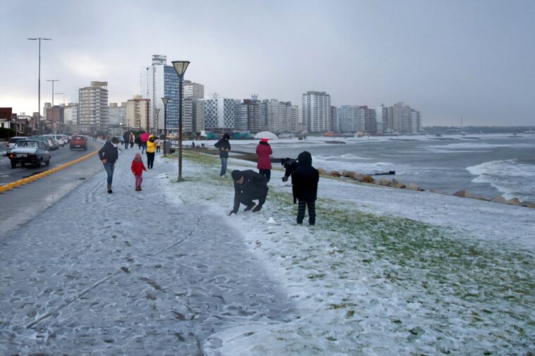 Enregistrer les poignées froides de l'Argentine, du Chili et de l'Uruguay Enregistrer les poignées froides de l'Argentine, du Chili et de l'Uruguay