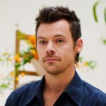 Harry Styles «aide» un parc parallèle des fans à Rome (spoiler: ça ne va pas très bien)