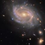 Hubble Spies tourbillonnant en spirale NGC 3285B
