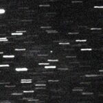 Interstellar COMET se précipitant à travers le système solaire nommé 3i / Atlas