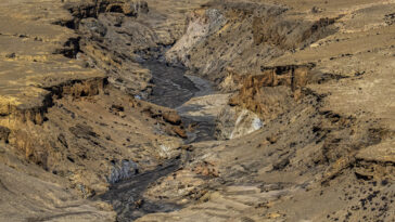 L'ancien village de l'Himalaya déménage alors que le climat change la vie quotidienne