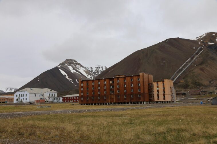 L'hiver de l'Arctique atteint le point de fusion: les scientifiques sont témoins de dégel dramatique à Svalbard