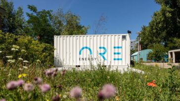 La batterie à base de rouille se connecte à un réseau électrique pour la première fois