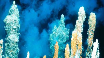 2YP7KC6 Deep Sea Hydrothermal Vents Mid-Pacific, Deep sea exploration 2025. Deep-sea mining, Deep Ocean Volcanoes