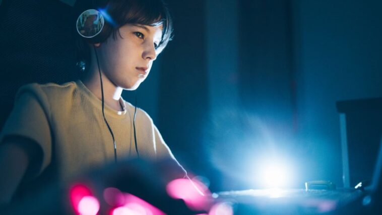 La dépendance à l'écran affecte la santé mentale des adolescents. Comment le repérer et aider