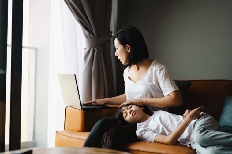 Les fautes de frappe et l'argot renforcent l'IA de décourager la recherche de soins médicaux