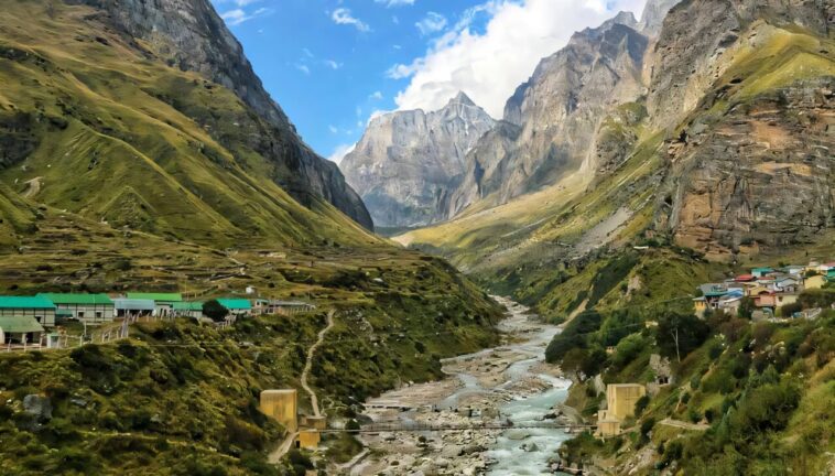 Les flux de pointe du bassin du Gange tombent de 17% par décennie, décalant les modèles d'approvisionnement en inondation et en eau à travers l'Inde