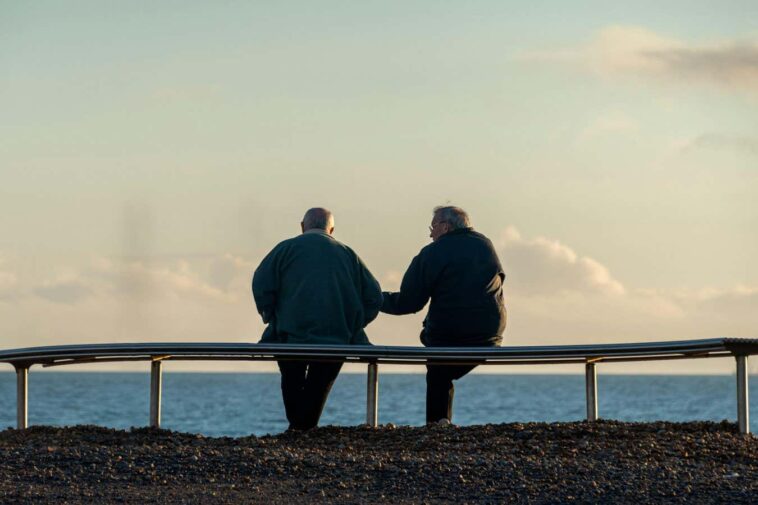 Les liens sociaux négatifs, comme les fréquences, pourraient vous vieillir