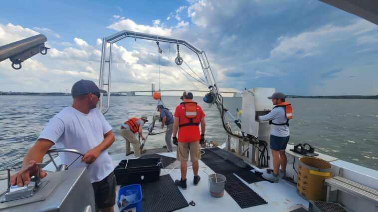Menace mondiale de la contamination par le sel pour l'approvisionnement en eau dans les rivières de marée, compromettant les infrastructures critiques