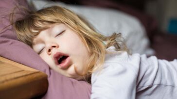 Pourquoi tu ne devrais pas t'inquiéter une sieste empêchera ton enfant de dormir la nuit