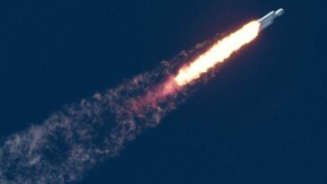 Rising Rocket lance lié à l'éclairage de la couche d'ozone