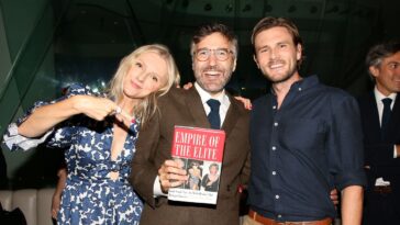 «Tout le monde ici»: à la recherche du centre anxieux de l'univers des médias lors de cette fête de livre Condé Nast