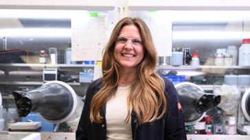 Un nouvel outil d'apprentissage automatique révèle la structure atomique des matériaux de film ultra-minces