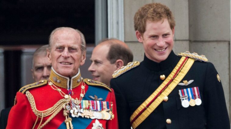 Le prince Harry rend un hommage discret au prince Philip en l'honneur de son service de la Seconde Guerre mondiale