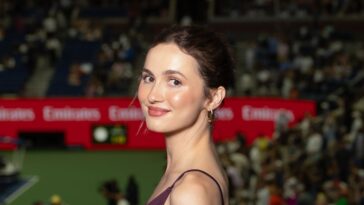 Maude Apatow sur le tennis, le théâtre et toujours célébrer avec du champagne