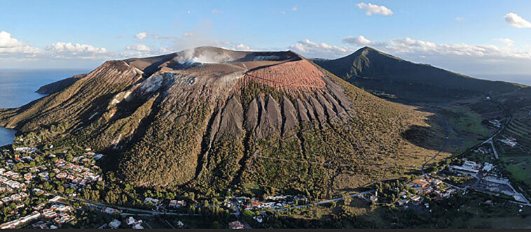 Cartographier le cœur des volcans quand ils se réveillent