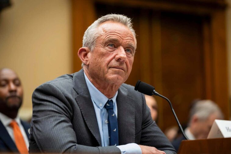 Ce que vous devez savoir sur les vaccins d'ARNm à la lumière des affirmations de RFK