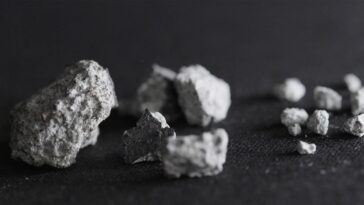 Hors de cette recherche mondiale: analyser et nommer une nouvelle météorite