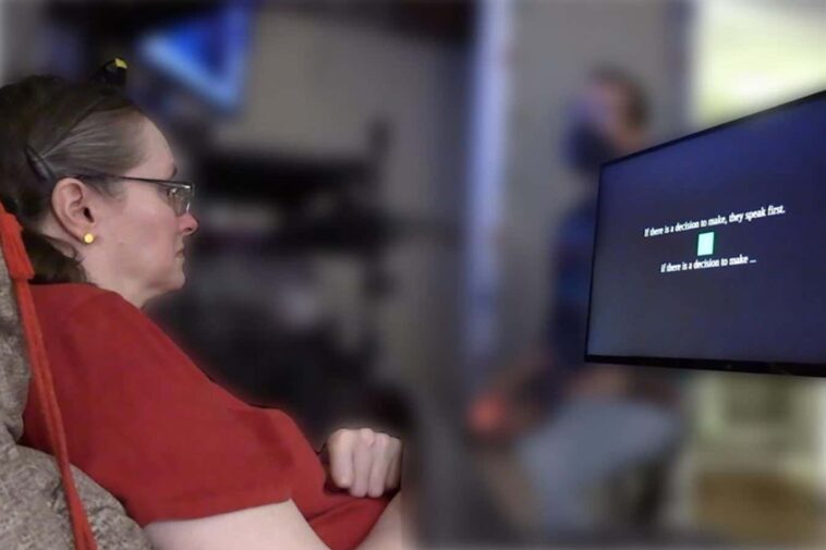 Someone with paralysis using the brain-computer interface. The text above is the cued sentence and the text below is what is being decoded in real-time as she imagines speaking the sentence