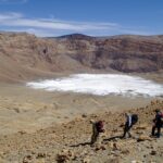 L'étude explique le mystère des anciens lacs de cratère dans la plus haute chaîne de montagnes du Sahara L'étude explique le mystère des anciens lacs de cratère dans la plus haute chaîne de montagnes du Sahara